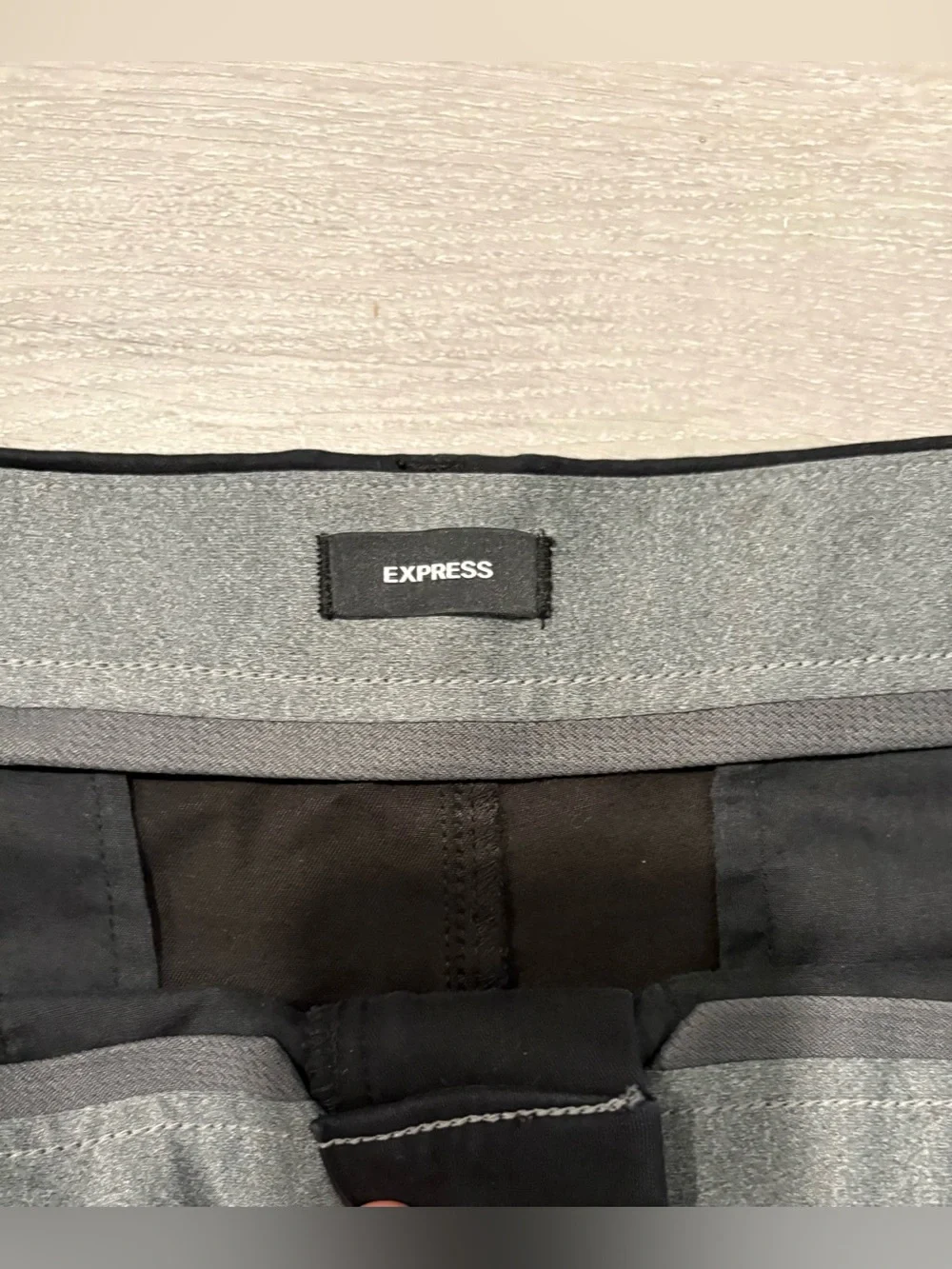 Express Black Flat-Front Men's Chino Shorts. Men size 36